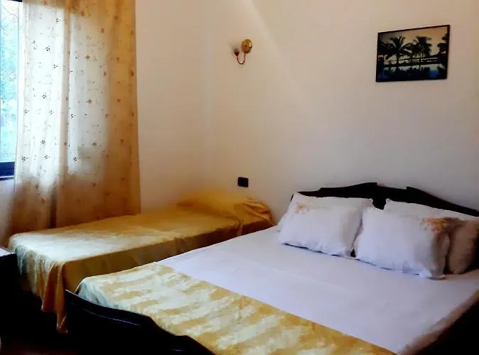 民宿 Travelers Durrës